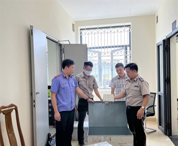 Phòng 11 phối hợp với Cục Thi hành án dân sự thành phố Hà Nội tổ chức sung...